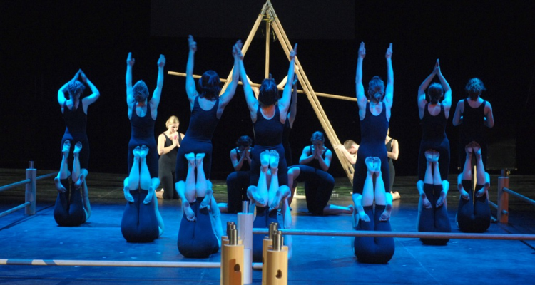 Choreographie: Der Turm