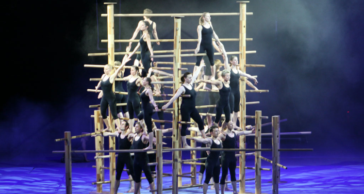 Choreographie: Der Turm