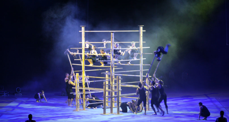 Choreographie: Der Turm