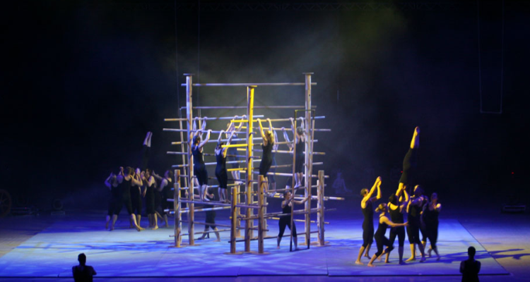 Choreographie: Der Turm