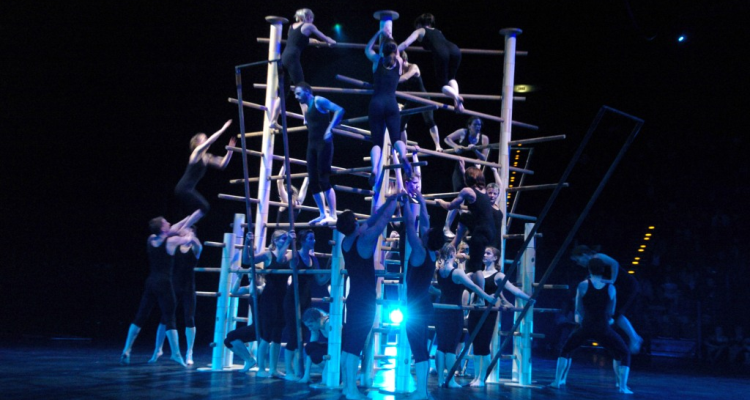 Choreographie: Der Turm